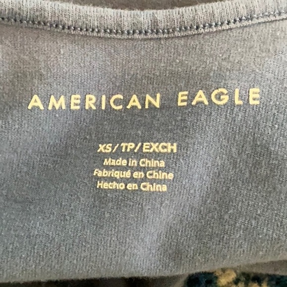 American Eagle Outfitters Open Back Blue Cropped Tank - Picture 7 of 7
